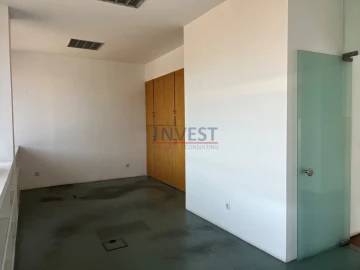 Loja para Arrendamento em Ramalde