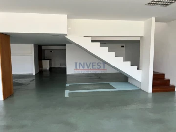 Loja para Arrendamento em Ramalde