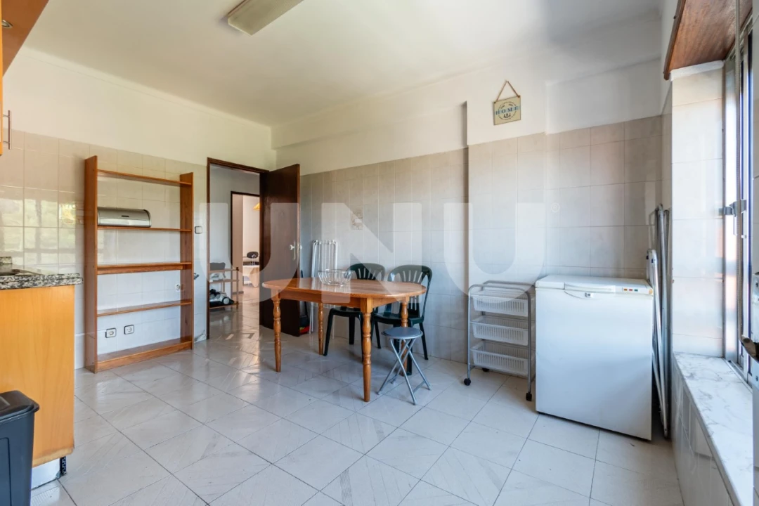Apartamento T2 para Venda em Covilhã e Canhoso Foto 14