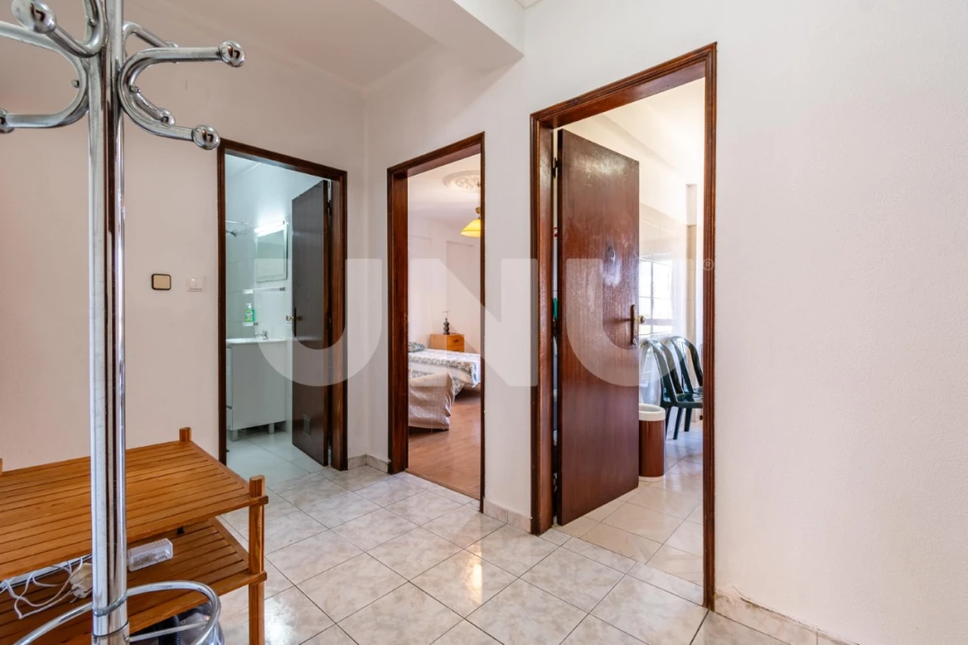 Apartamento T2 para Venda em Covilhã e Canhoso Foto 18