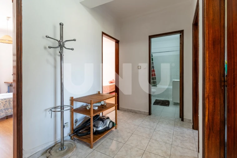 Apartamento T2 para Venda em Covilhã e Canhoso Foto 15
