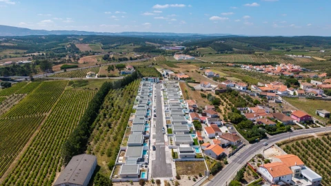 Moradia T3 para Venda em Bombarral e Vale Covo