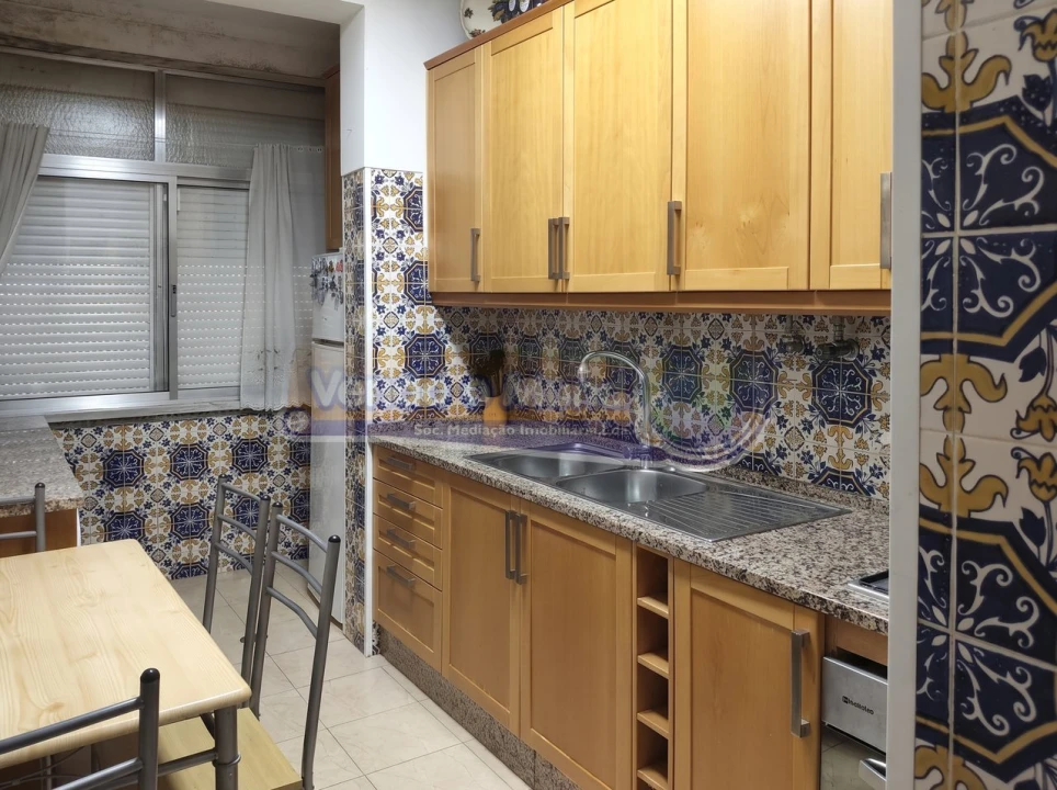 Apartamento T3 para Venda em Benavente Foto 2