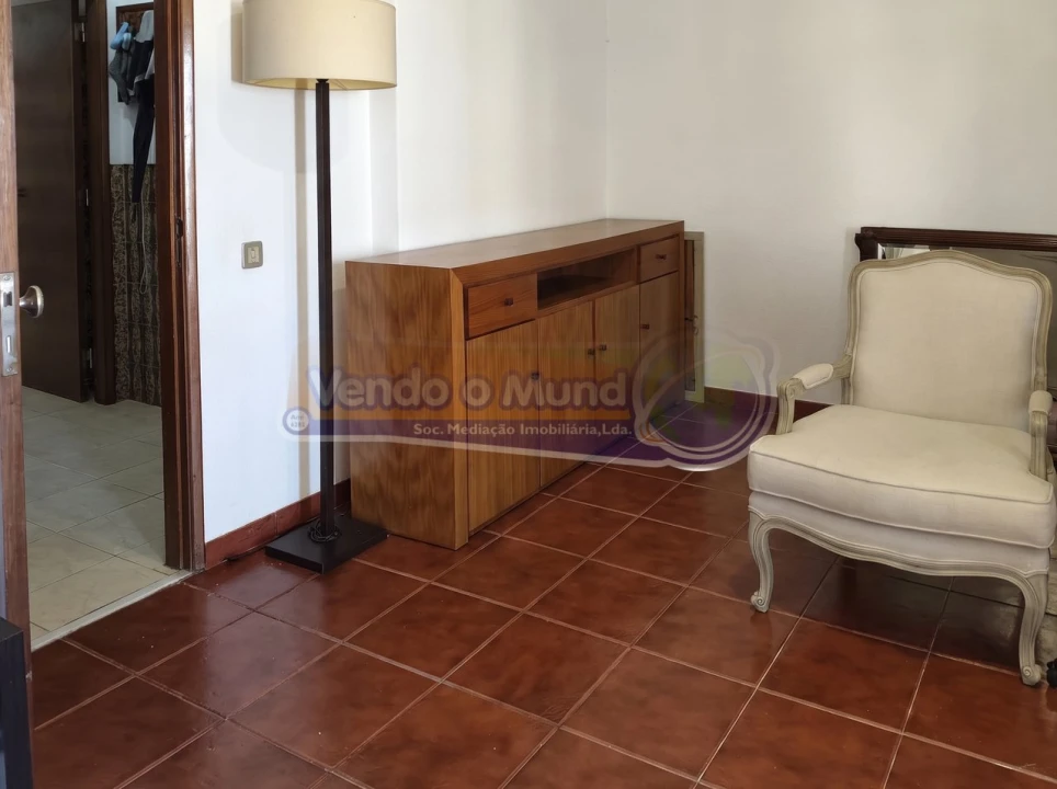 Apartamento T3 para Venda em Benavente Foto 12