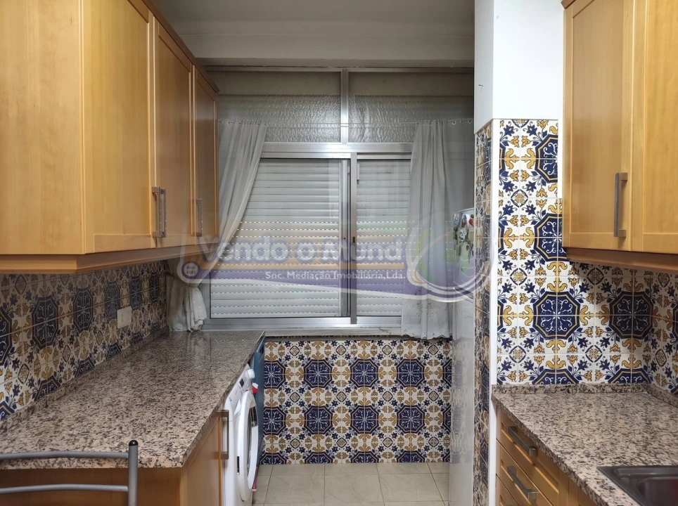 Apartamento T3 para Venda em Benavente Foto 3