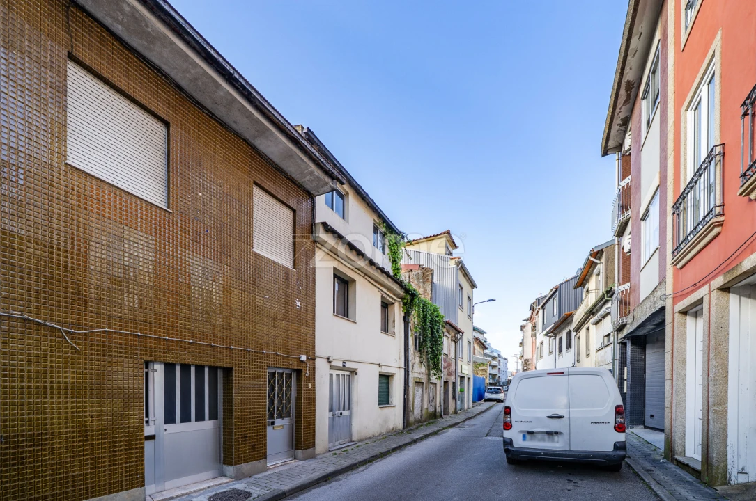 Moradia T3 para Venda em Braga (Maximinos, Sé e Cividade) Foto 8