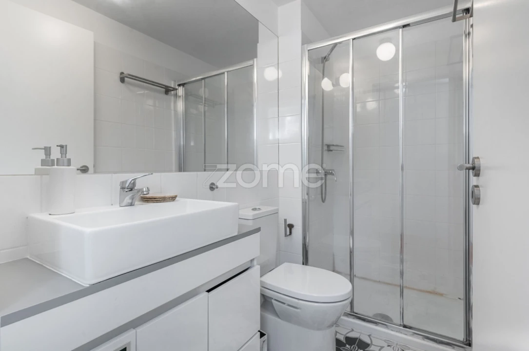 Apartamento T1 para Venda em Cedofeita, Santo Ildefonso, Sé, Miragaia, São Nicolau e Vitória Foto 7