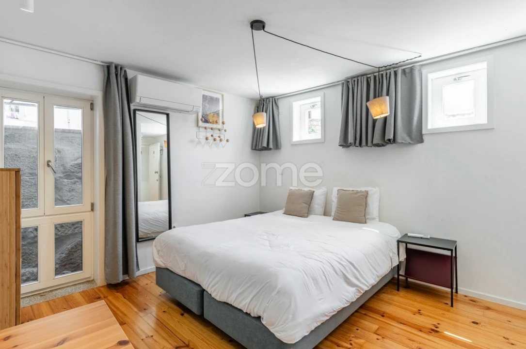 Apartamento T1 para Venda em Cedofeita, Santo Ildefonso, Sé, Miragaia, São Nicolau e Vitória Foto 1