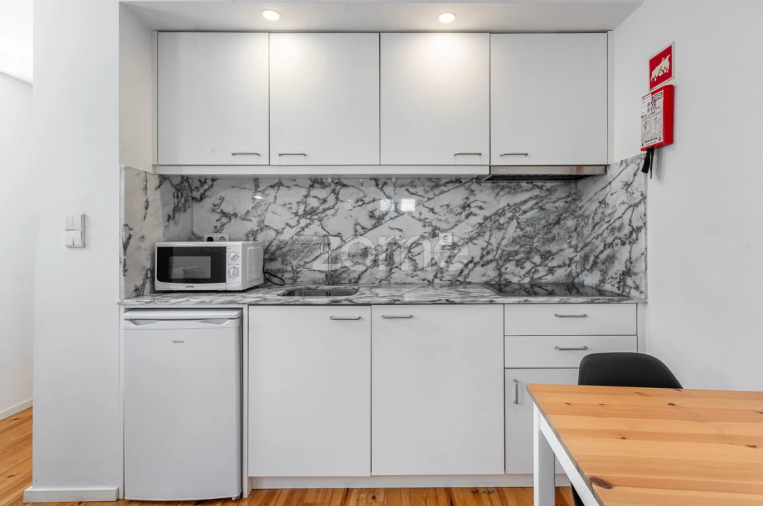 Apartamento T1 para Venda em Cedofeita, Santo Ildefonso, Sé, Miragaia, São Nicolau e Vitória Foto 9