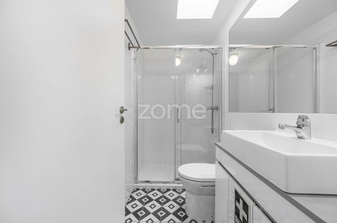 Apartamento T1 para Venda em Cedofeita, Santo Ildefonso, Sé, Miragaia, São Nicolau e Vitória Foto 7