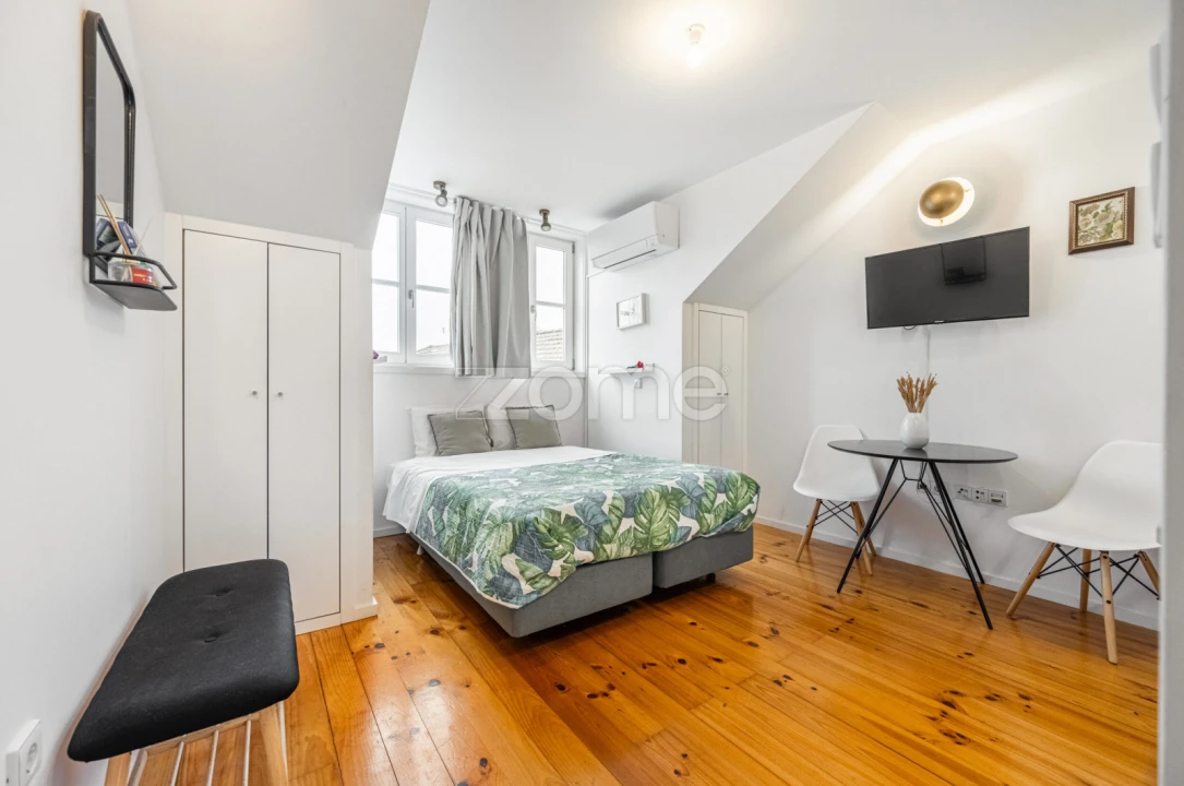 Apartamento T1 para Venda em Cedofeita, Santo Ildefonso, Sé, Miragaia, São Nicolau e Vitória Foto 1