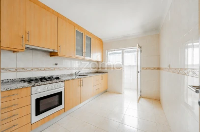Apartamento T2 para Venda em Vila Nova de Famalicão e Calendário