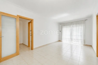 Apartamento T2 para Venda em Vila Nova de Famalicão e Calendário