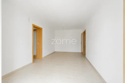 Apartamento T2 para Venda em Vila Nova de Famalicão e Calendário