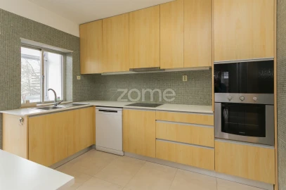 Apartamento T3 para Arrendamento em São Vitor (Braga)