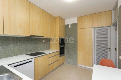 Apartamento T3 para Arrendamento em São Vitor (Braga)