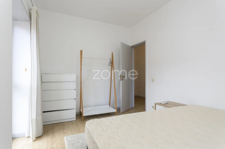 Apartamento T3 para Arrendamento em São Vitor (Braga) Foto 8