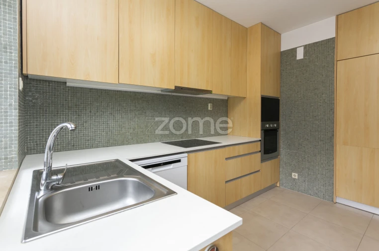 Apartamento T3 para Arrendamento em São Vitor (Braga) Foto 39