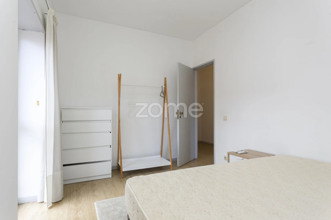 Apartamento T3 para Arrendamento em São Vitor (Braga) Foto 8