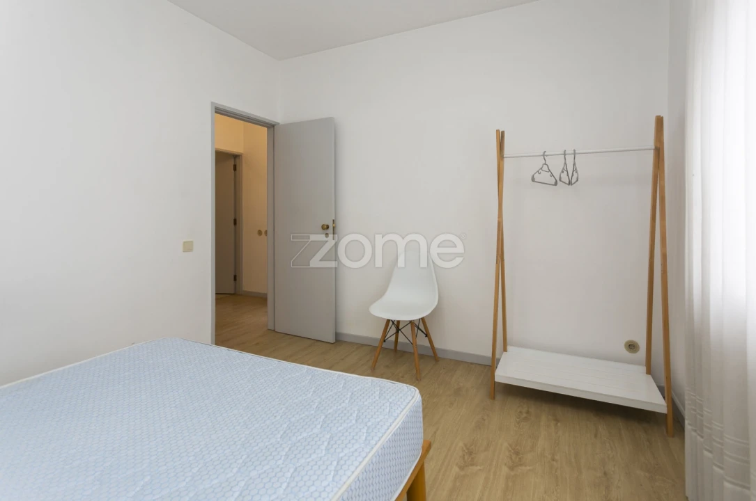 Apartamento T3 para Arrendamento em São Vitor (Braga) Foto 10
