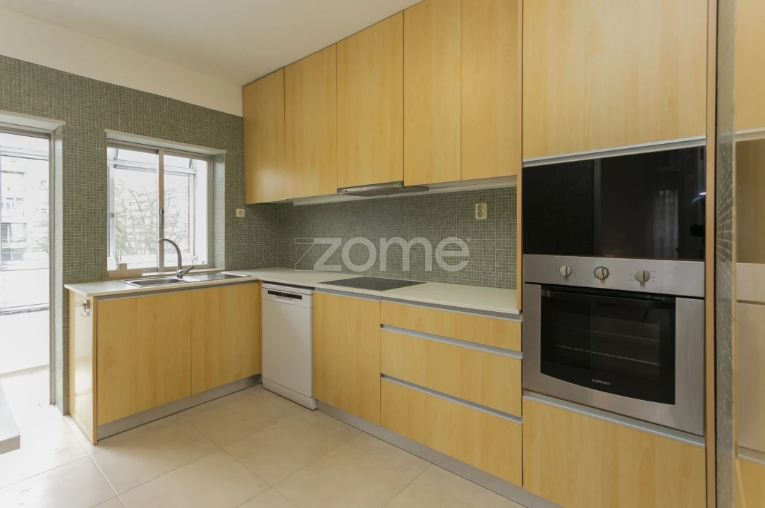 Apartamento T3 para Arrendamento em São Vitor (Braga) Foto 33