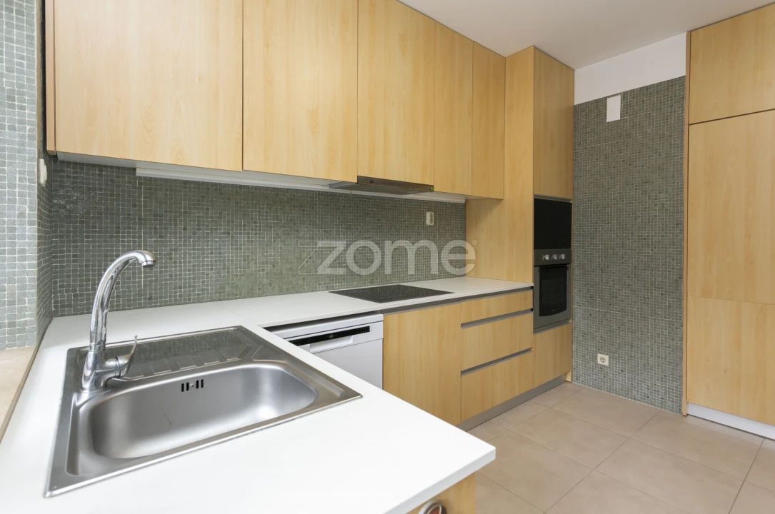 Apartamento T3 para Arrendamento em São Vitor (Braga) Foto 39