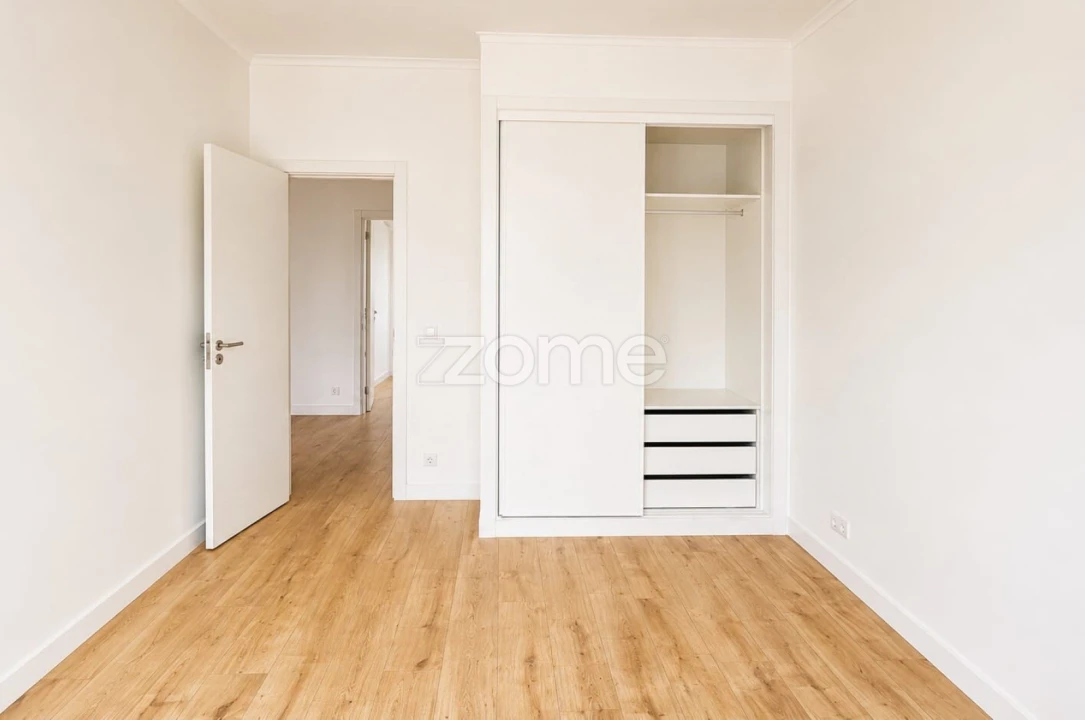 Apartamento T2 para Arrendamento em Odivelas Foto 12