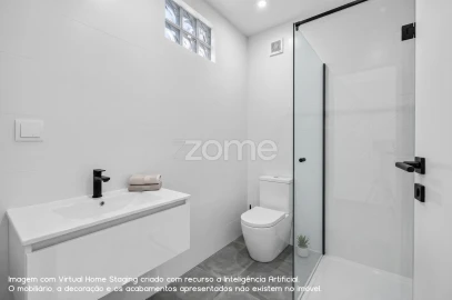 Apartamento T2 para Venda em Ramada e Caneças