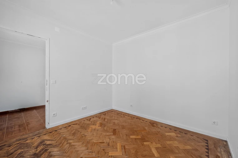 Apartamento T2 para Venda em Ramada e Caneças Foto 7