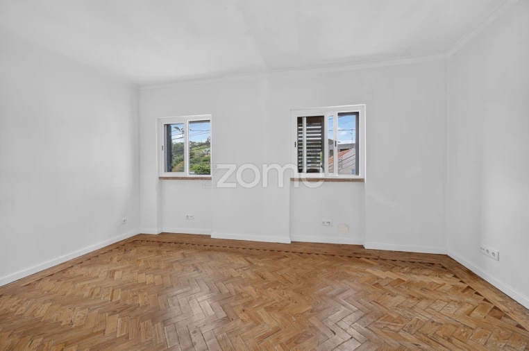 Apartamento T2 para Venda em Ramada e Caneças Foto 14