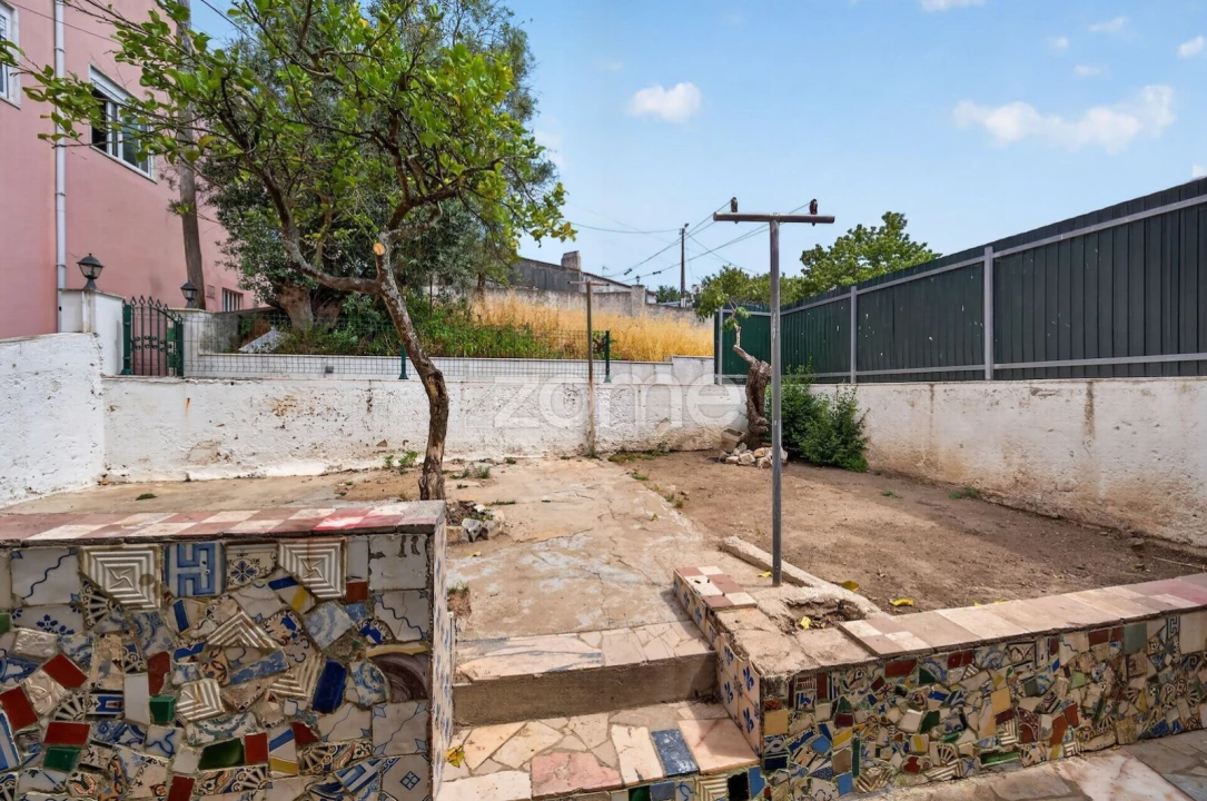 Apartamento T2 para Venda em Ramada e Caneças Foto 29