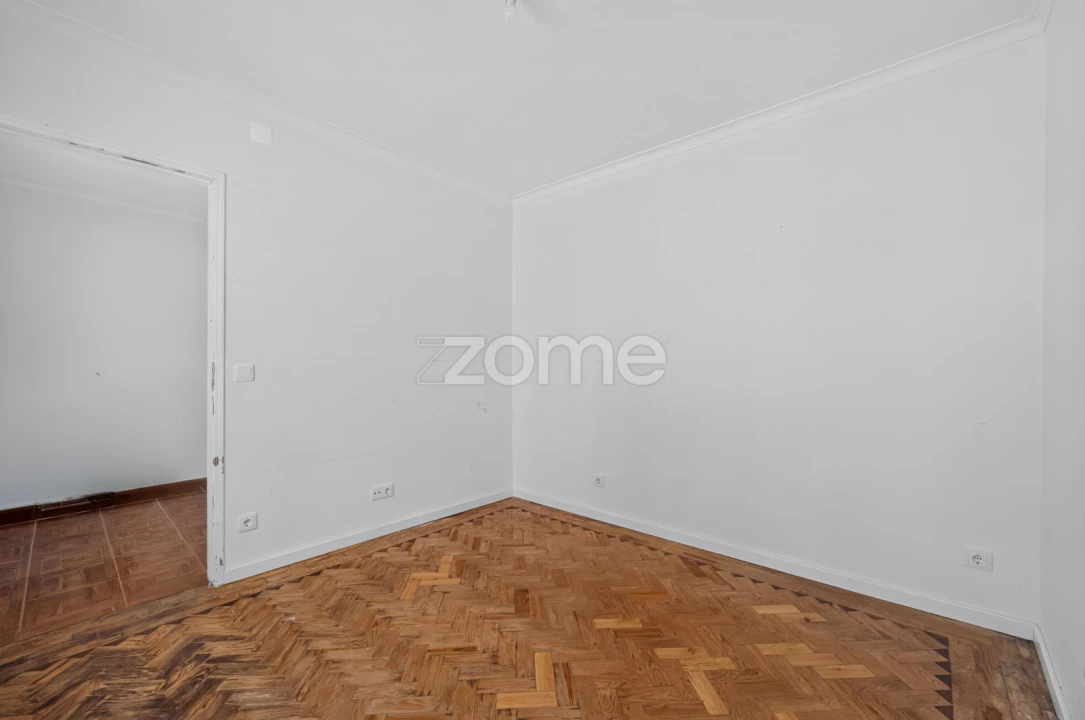 Apartamento T2 para Venda em Ramada e Caneças Foto 7
