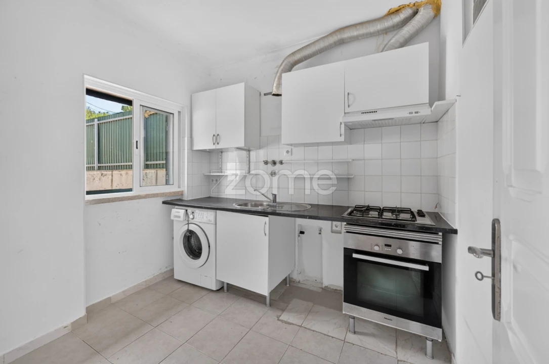 Apartamento T2 para Venda em Ramada e Caneças Foto 9