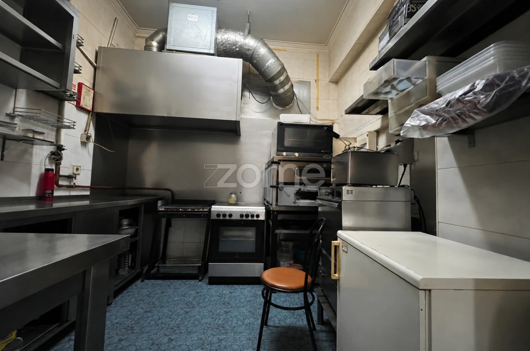 Negócio para Trespasse em Almada, Cova da Piedade, Pragal e Cacilhas Foto 8