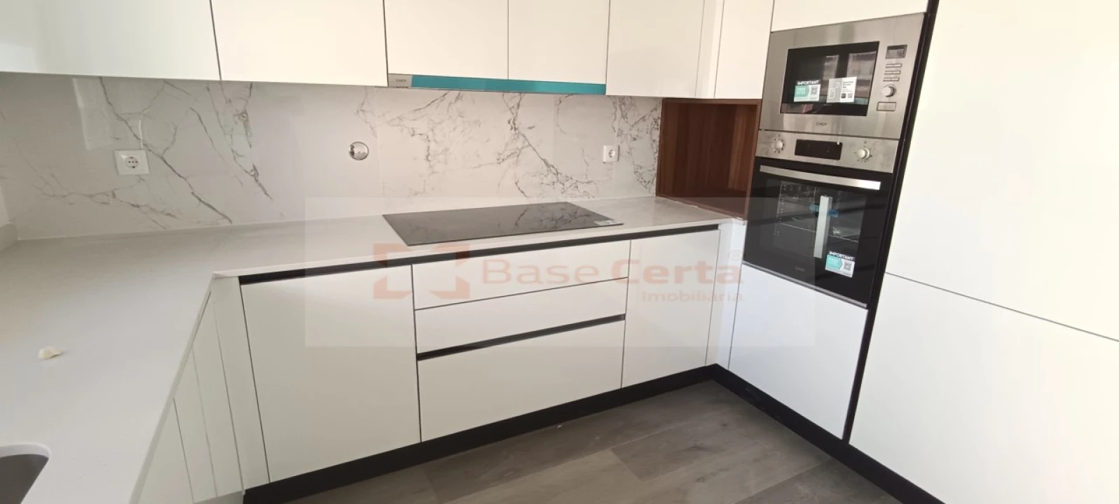 Apartamento T3 para Venda em Corroios Foto 4