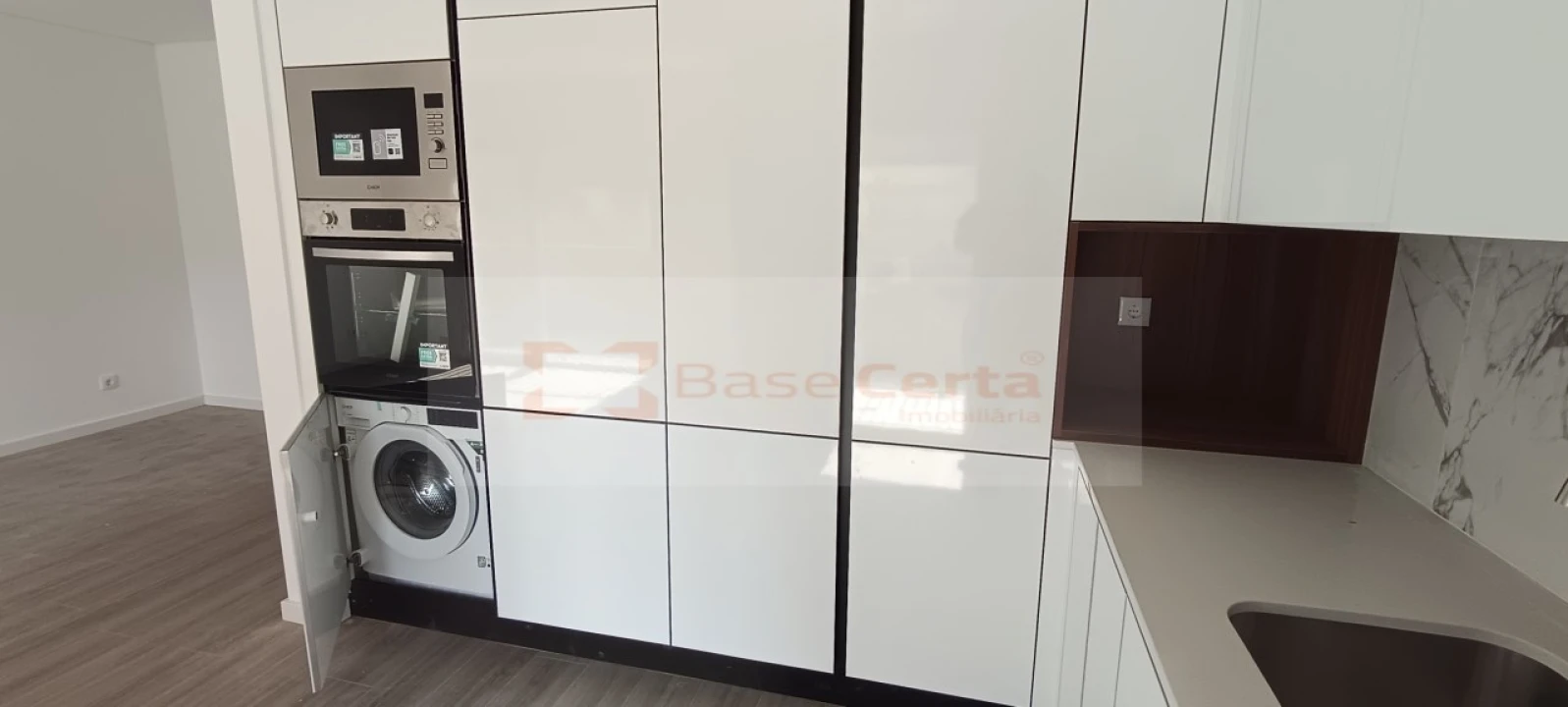 Apartamento T3 para Venda em Corroios Foto 23