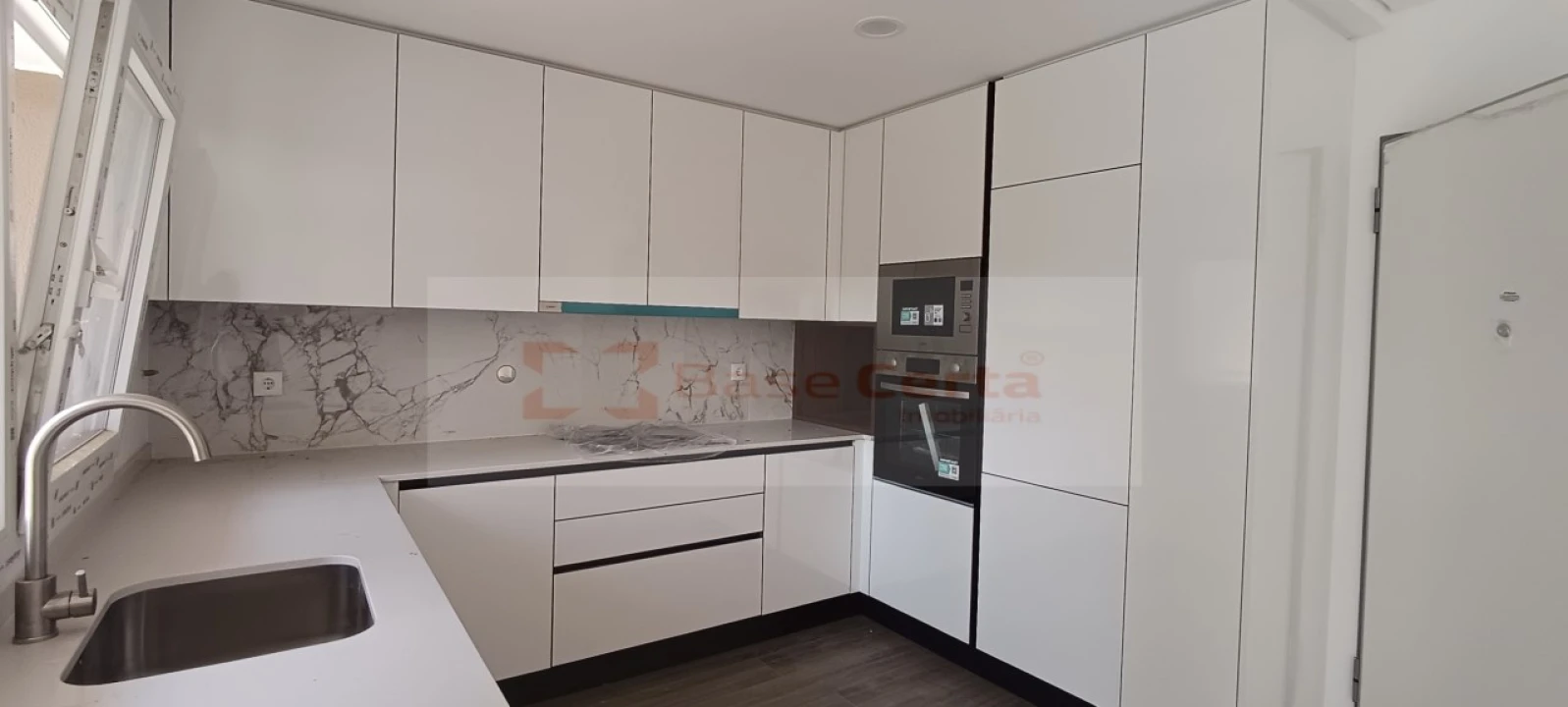 Apartamento T3 para Venda em Corroios Foto 25