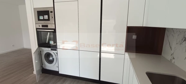Apartamento T3 para Venda em Corroios