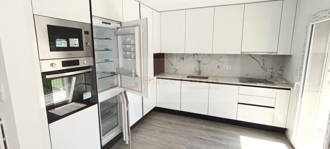 Apartamento T3 para Venda em Corroios Foto 18