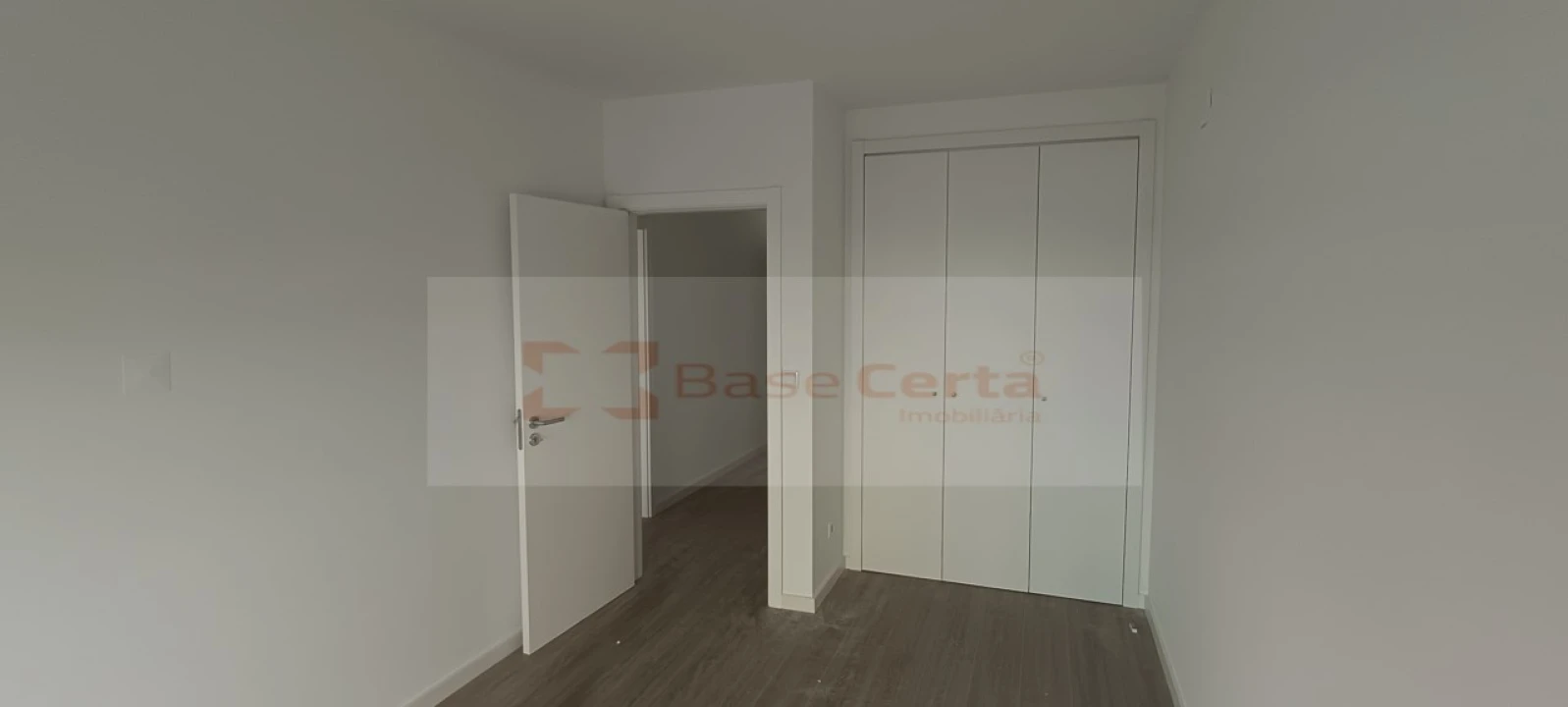Apartamento T3 para Venda em Corroios Foto 8