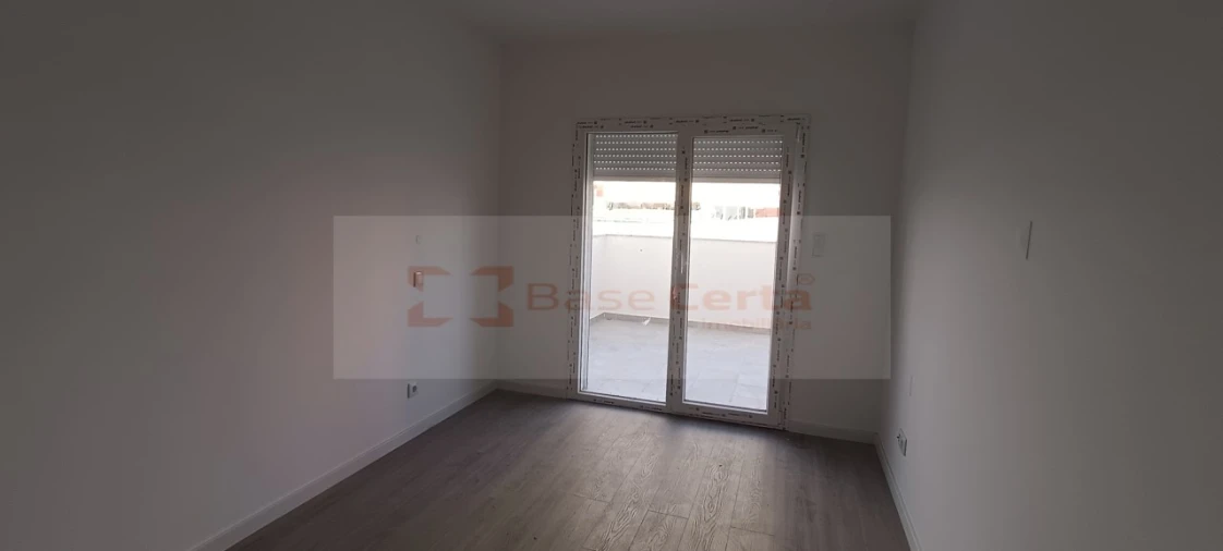 Apartamento T3 para Venda em Corroios Foto 17