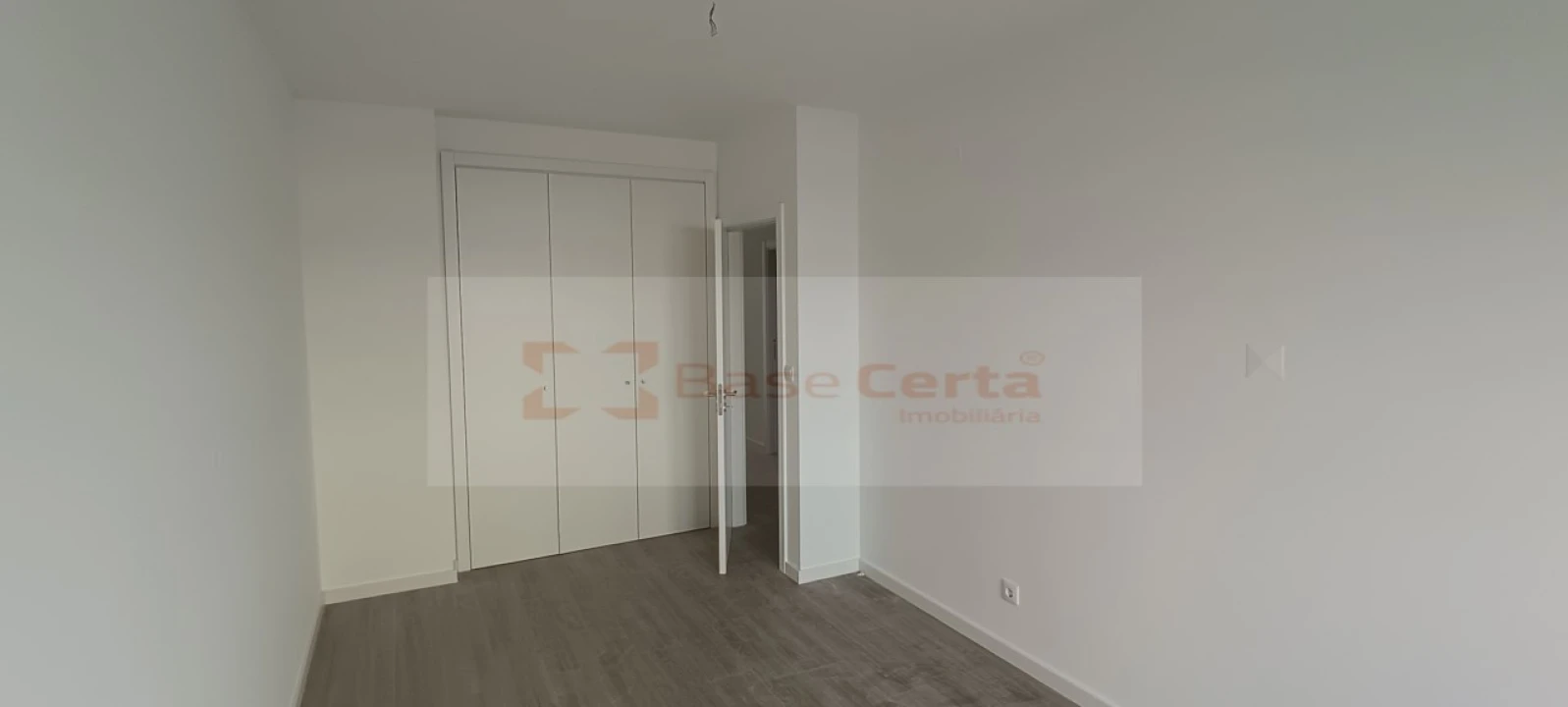 Apartamento T3 para Venda em Corroios Foto 5