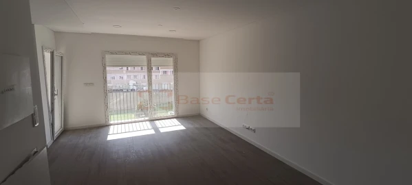 Apartamento T3 para Venda em Corroios