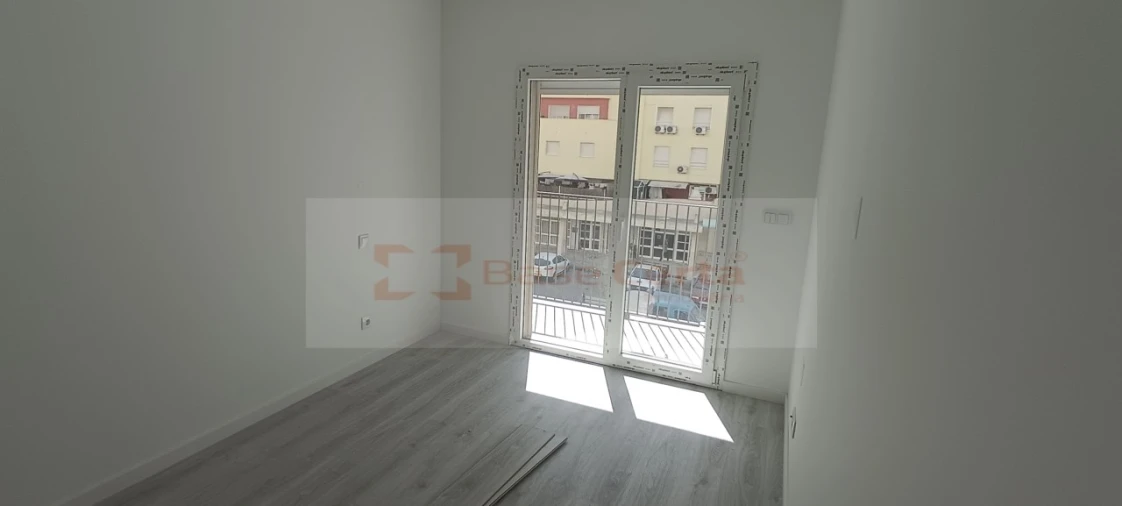 Apartamento T3 para Venda em Corroios Foto 19
