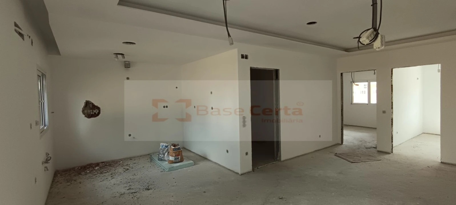 Apartamento T2 para Venda em Azambuja Foto 11