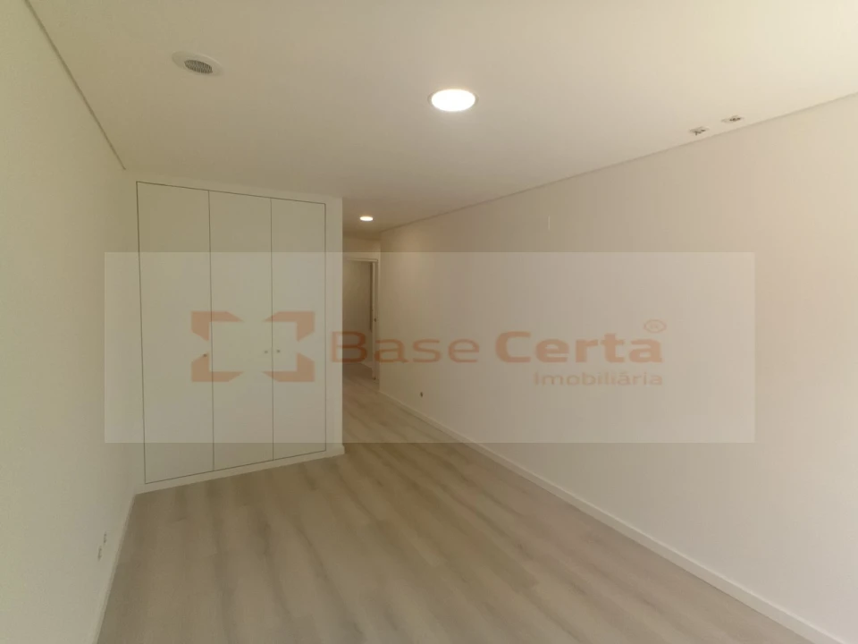 Apartamento T3 para Venda em Vialonga Foto 21