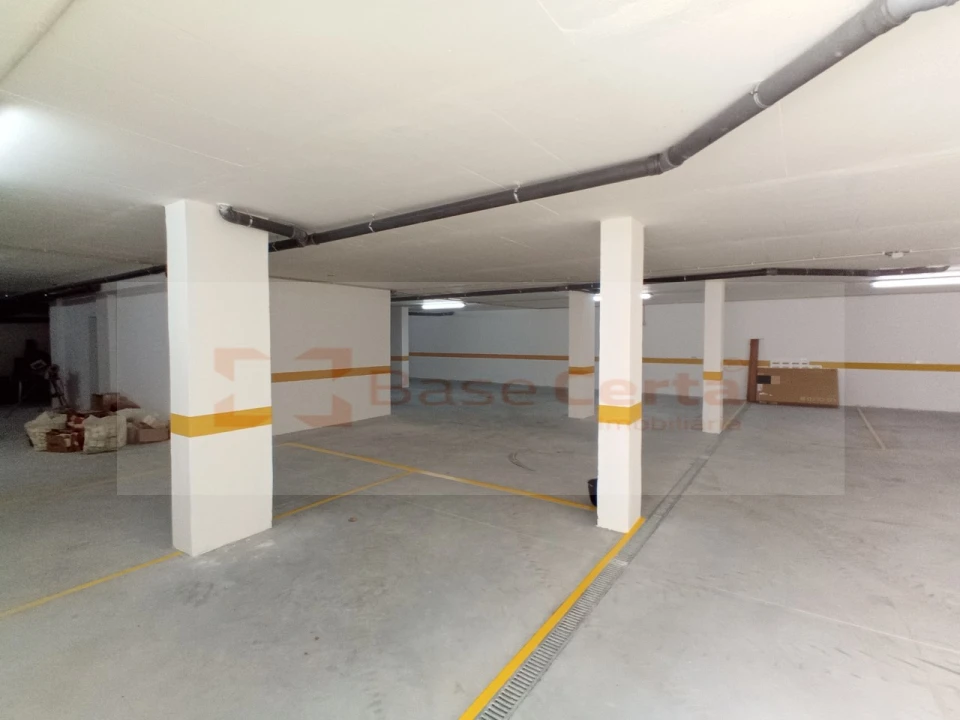 Apartamento T3 para Venda em Vialonga Foto 24