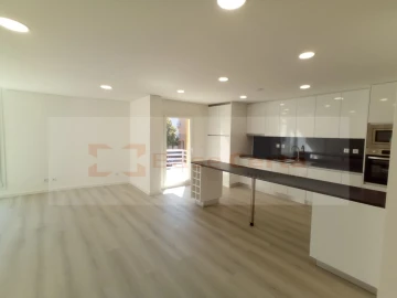 Apartamento T3 para Venda em Vialonga