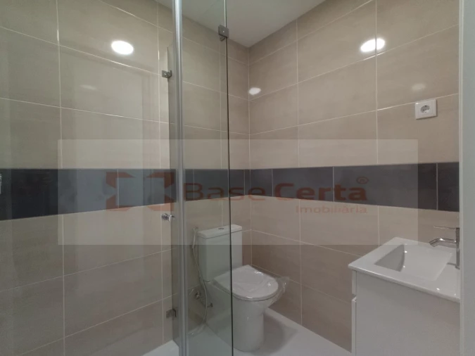 Apartamento T3 para Venda em Vialonga Foto 27