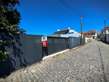 Terreno para Venda em Canelas